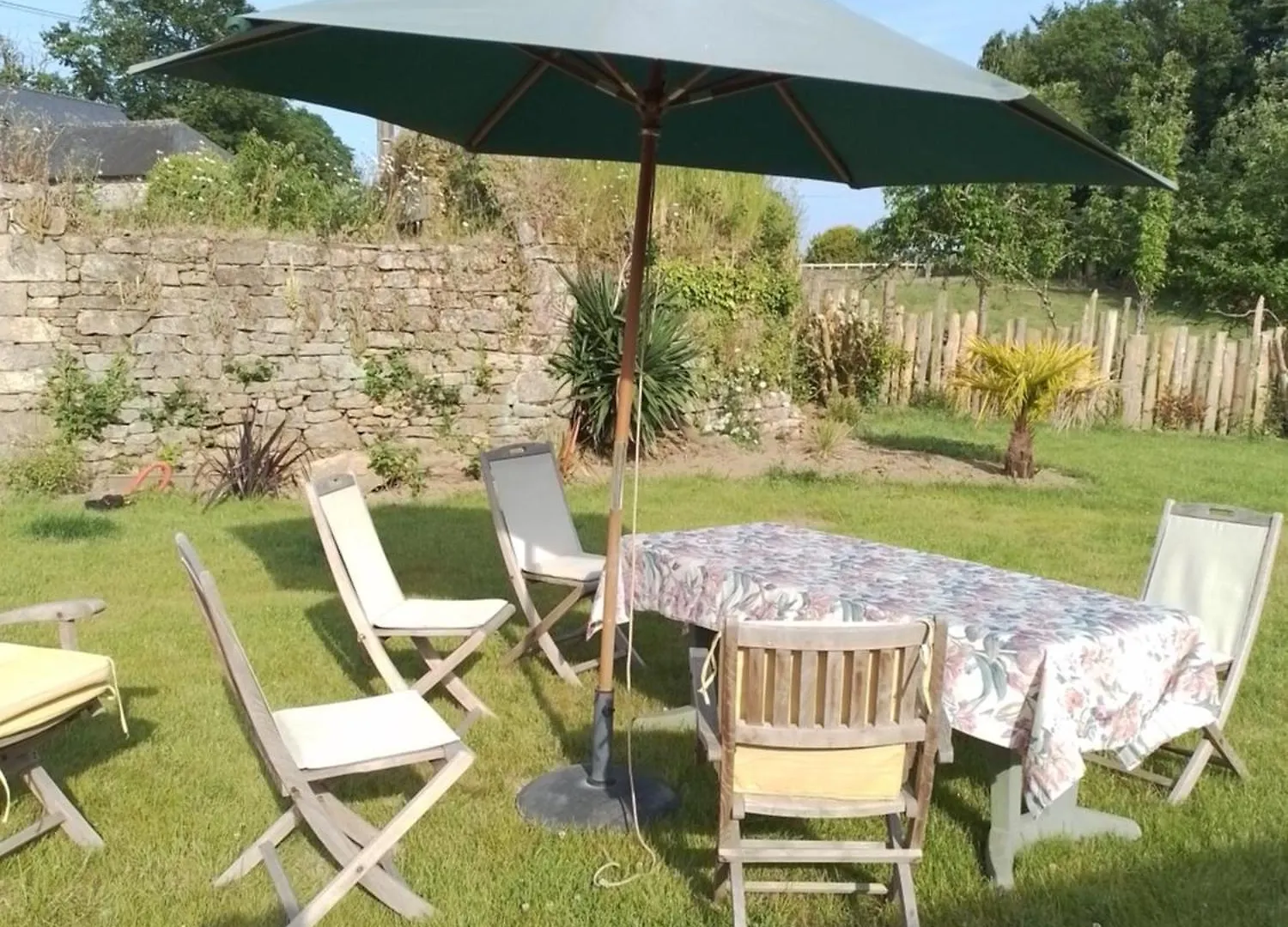 Meabel Bed & Breakfast Bignan 0*,  France